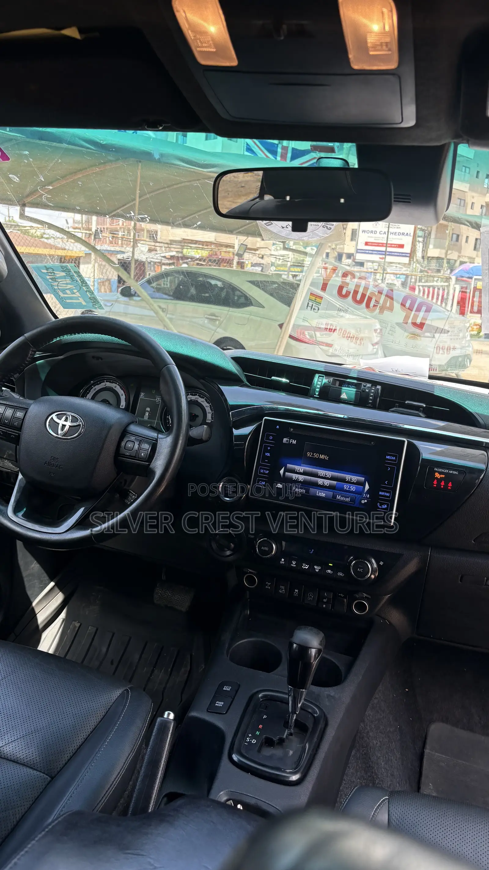 Toyota Hilux 2021 Black