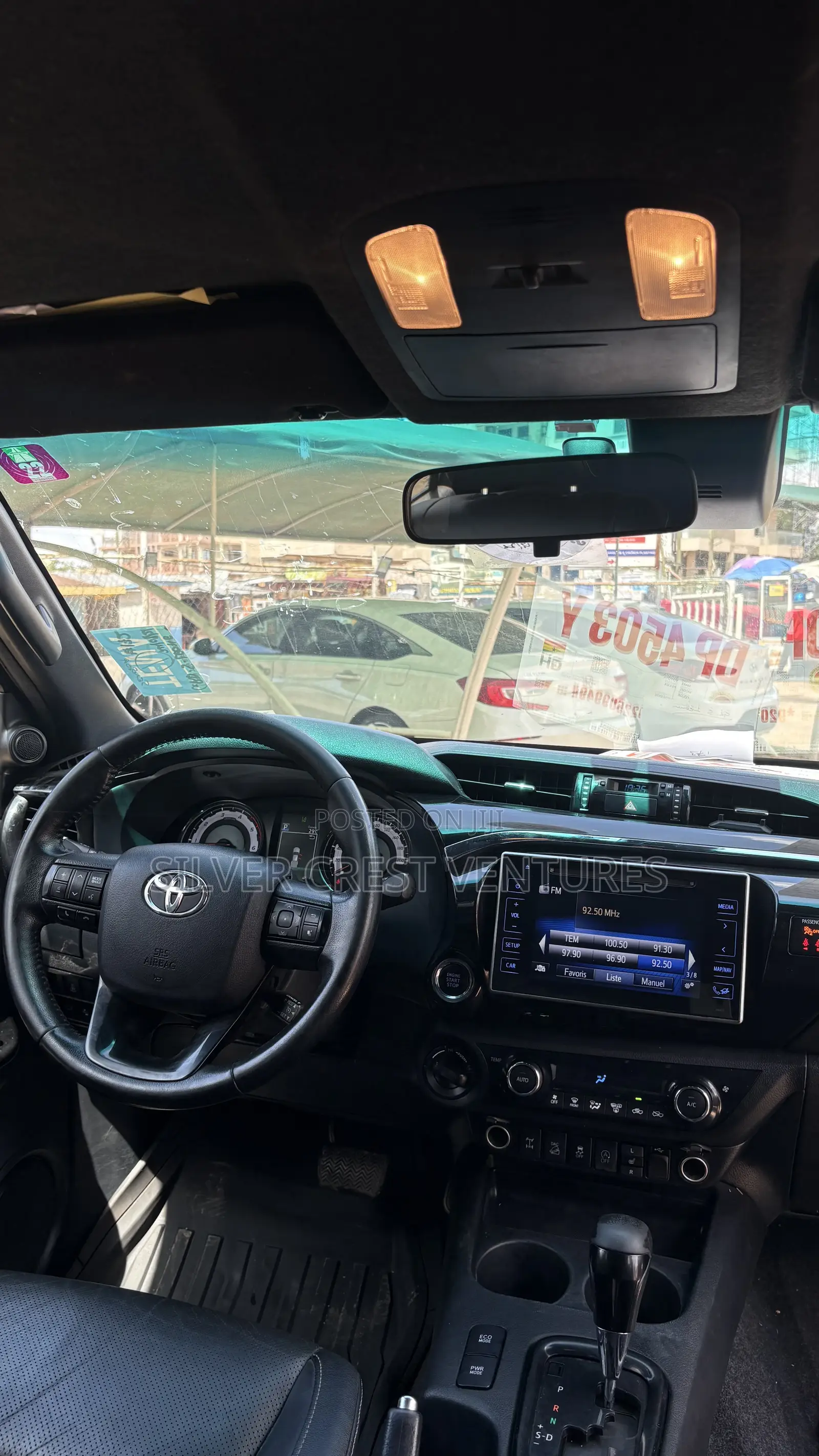 Toyota Hilux 2021 Black