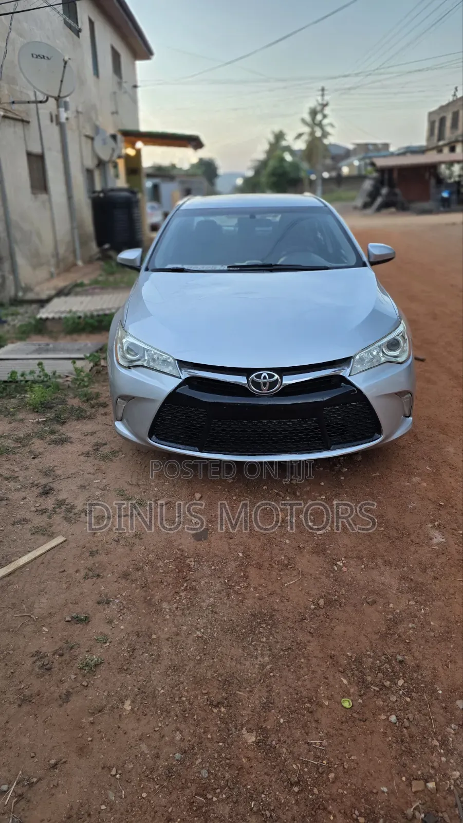 Toyota Camry LE 4dr Sedan (2.5L 4cyl 6A) 2017 Silver