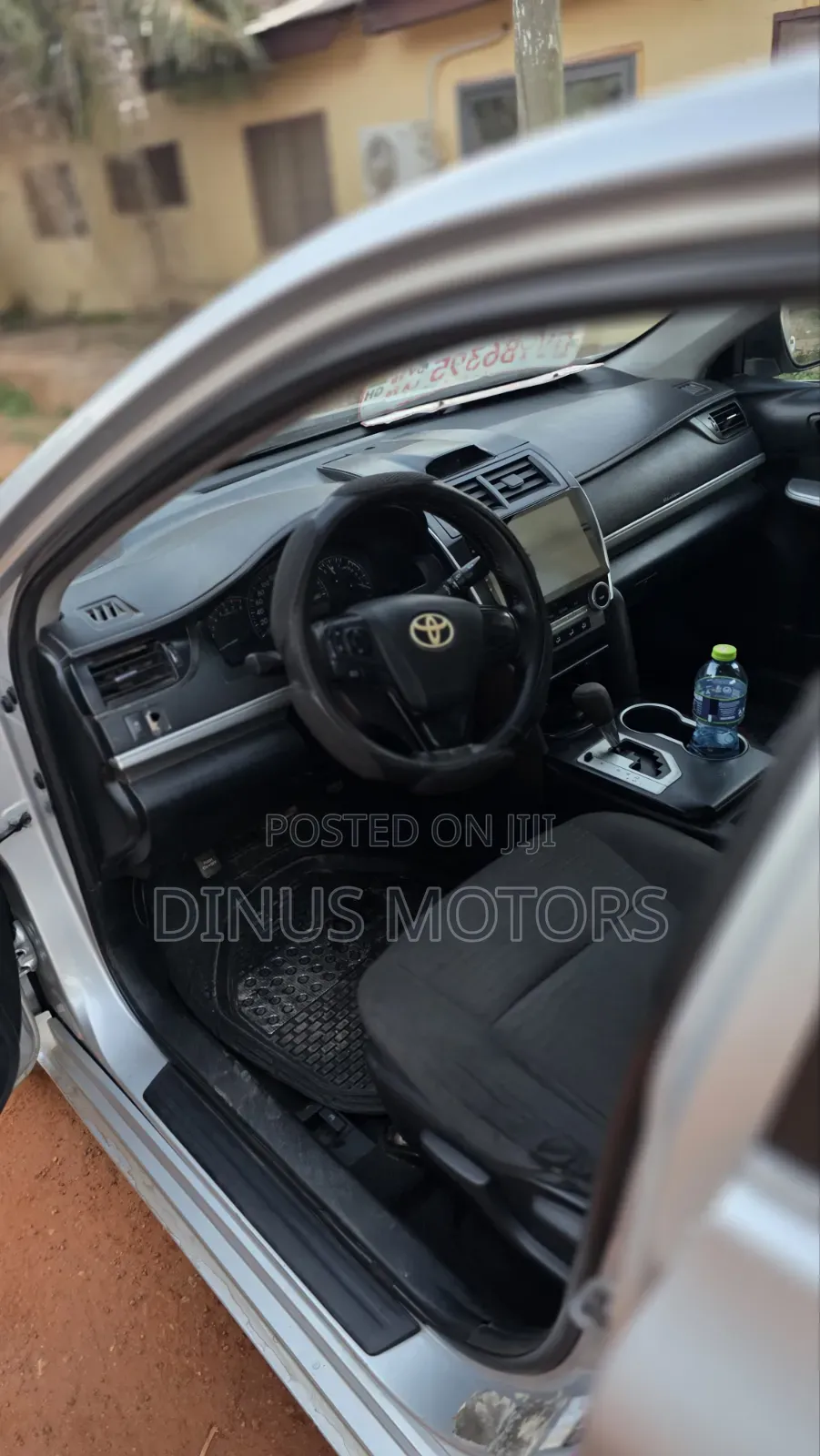 Toyota Camry LE 4dr Sedan (2.5L 4cyl 6A) 2017 Silver