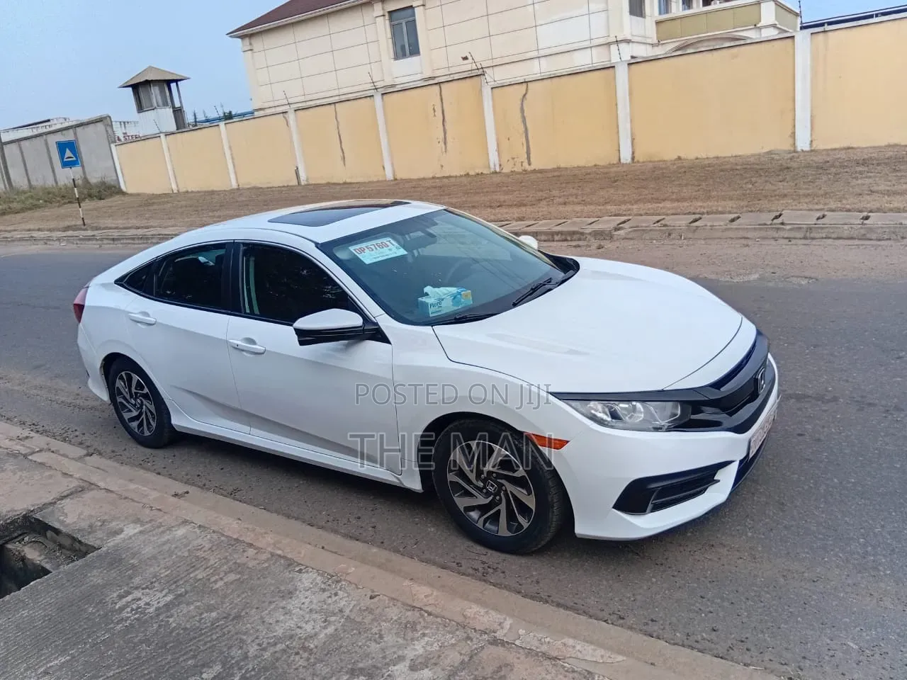 Honda Civic EX-L 4dr Sedan (1.5L 4cyl) 2016 White