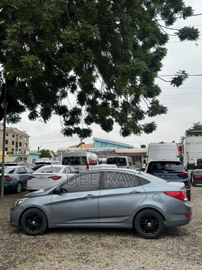 Hyundai Accent 2017 Gray