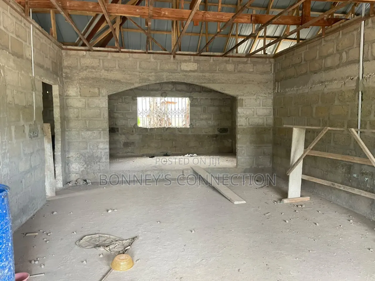 5bdrm House in Kojomensakrom, Asikuma/Odoben/Brakwa for sale