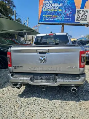 Dodge RAM 2022 Silver