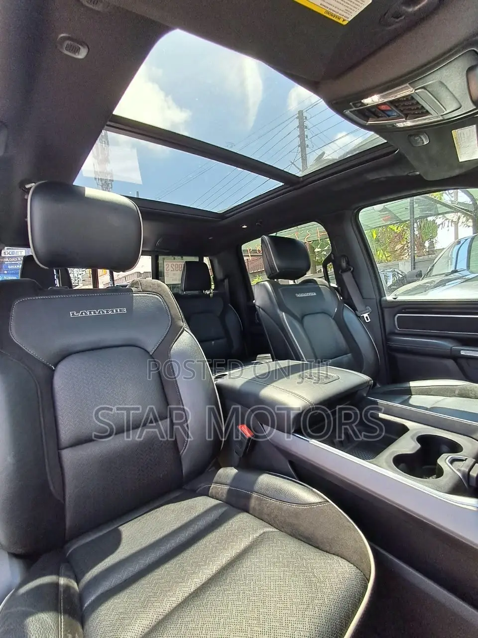 Dodge RAM 2022 Silver