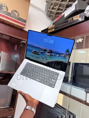 Laptop Apple MacBook Pro 2021 M1 16GB Apple M1 Pro SSD 512GB
