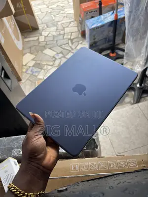 New Laptop Apple MacBook Neo 2026 8GB Intel Core i5 SSD 256GB