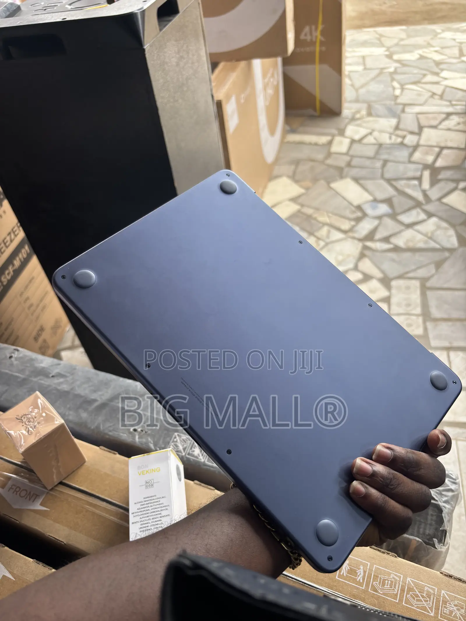 New Laptop Apple MacBook Neo 2026 8GB Intel Core i5 SSD 256GB