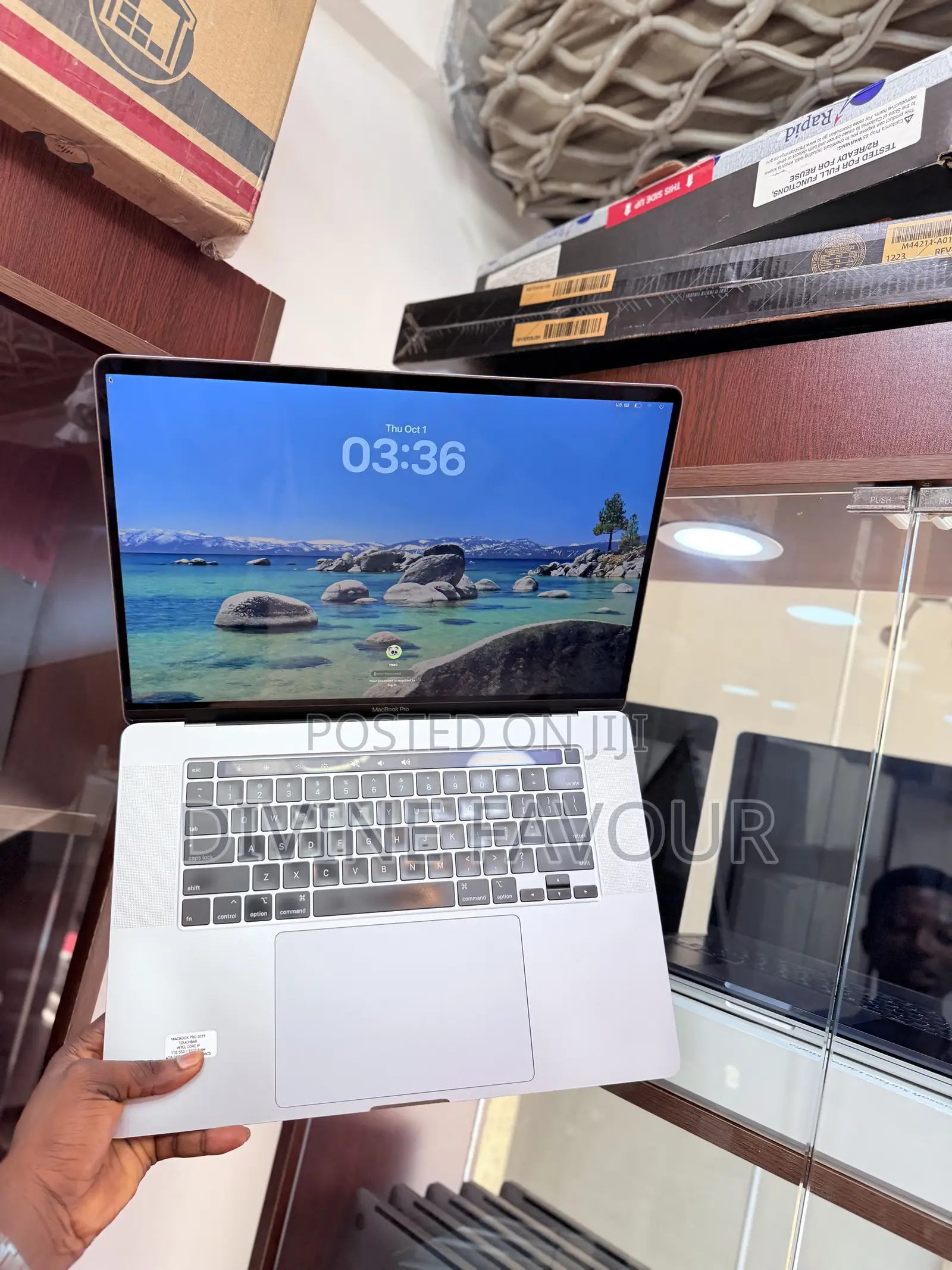 Laptop Apple MacBook Pro 2019 32GB Intel Core i9 SSD 1T
