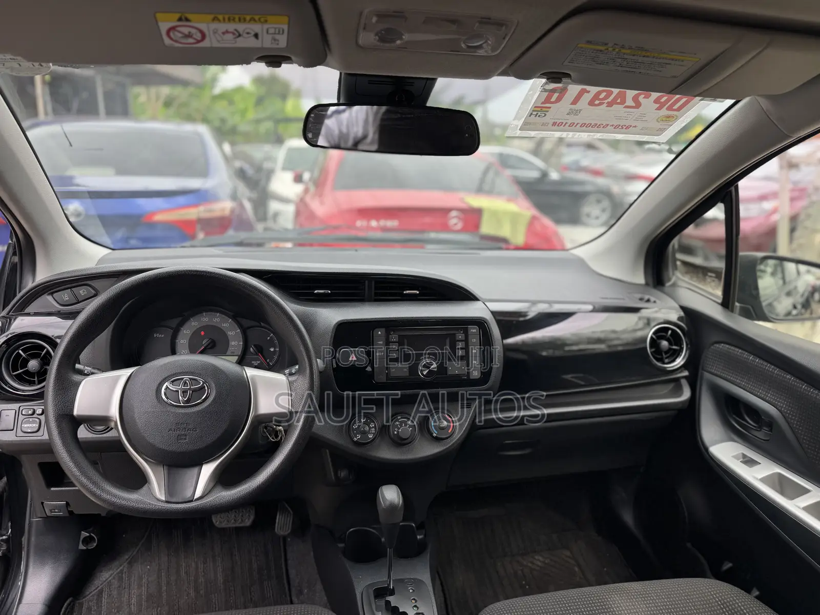 Toyota Vitz 1.3 AWD 5dr 2015 Black