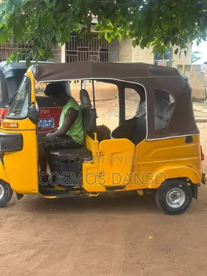 Bajaj RE 2026 Yellow