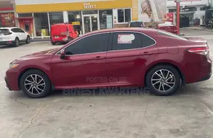 Toyota Camry 2018 Burgundy