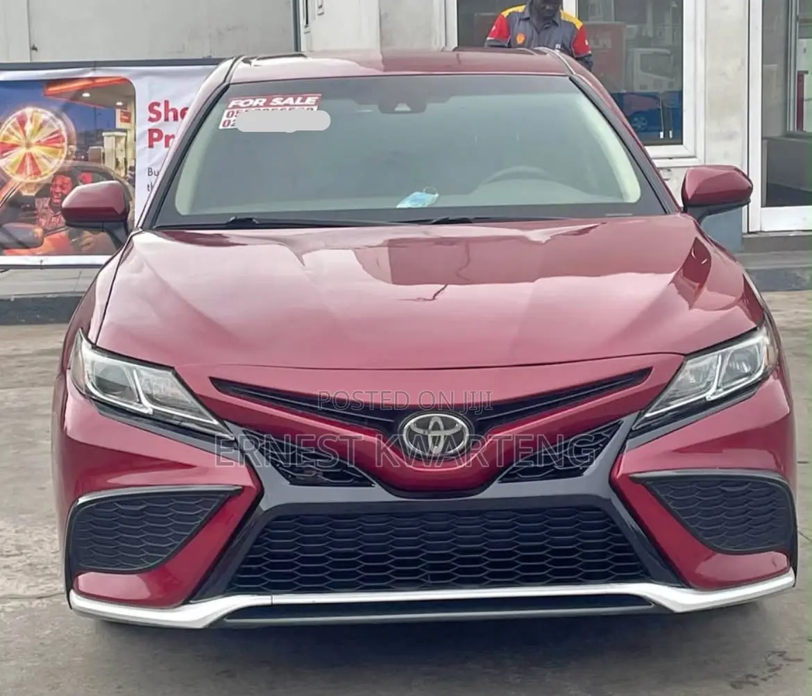 Toyota Camry 2018 Burgundy