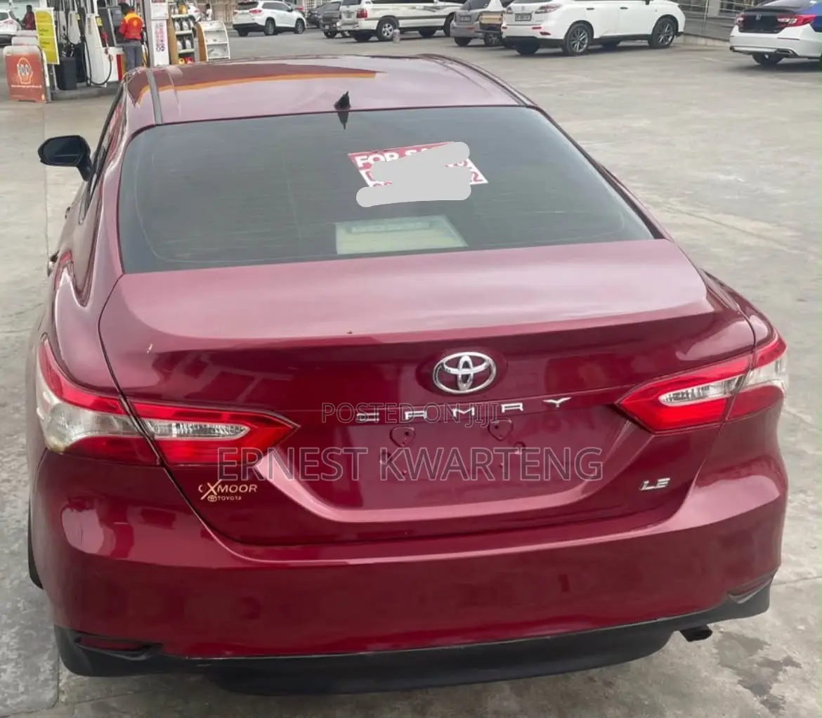 Toyota Camry 2018 Burgundy
