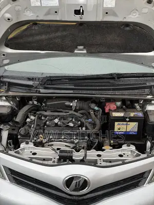 Toyota Vitz 2012 Gray
