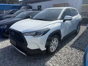 Toyota Corolla Cross XLE 4WD 2024 White