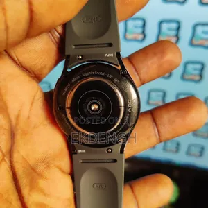 Samsung Galaxy Watch 6 LTE 40mm Black + Case and Screen Protector