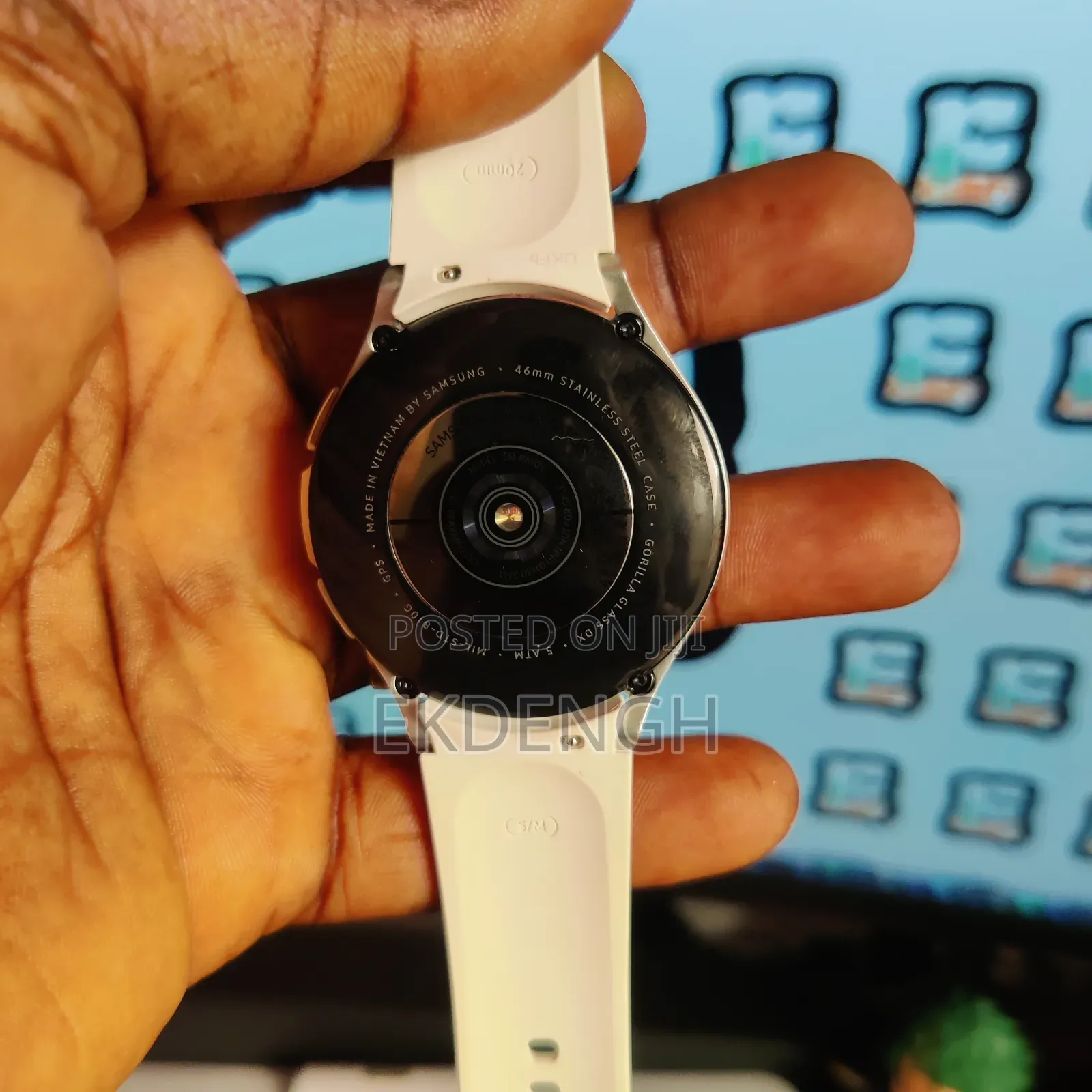 Samsung Galaxy Watch 4 Classic 46mm Silver + Case and Screen Protector