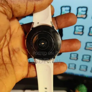 Samsung Galaxy Watch 4 Classic 46mm Silver + Case and Screen Protector