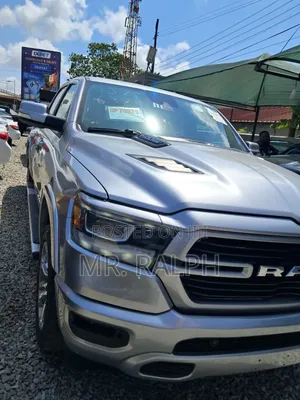 RAM 1500 2022 Silver