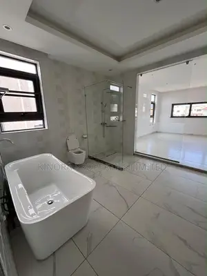 5bdrm Duplex in A&C Mall Area, East Legon for rent