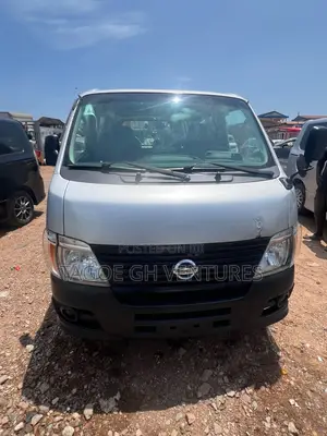 Nissan Caravan (Urvan) 2009 Silver