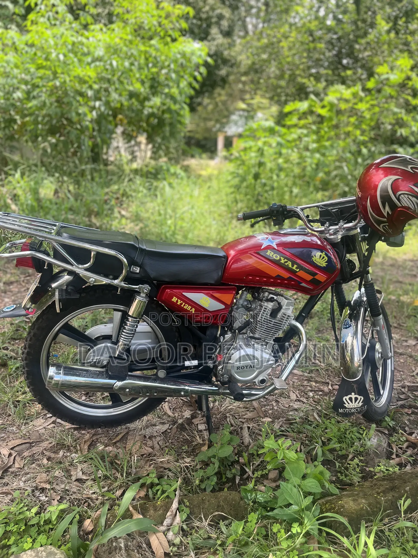 New Royal RY125 2025 Red