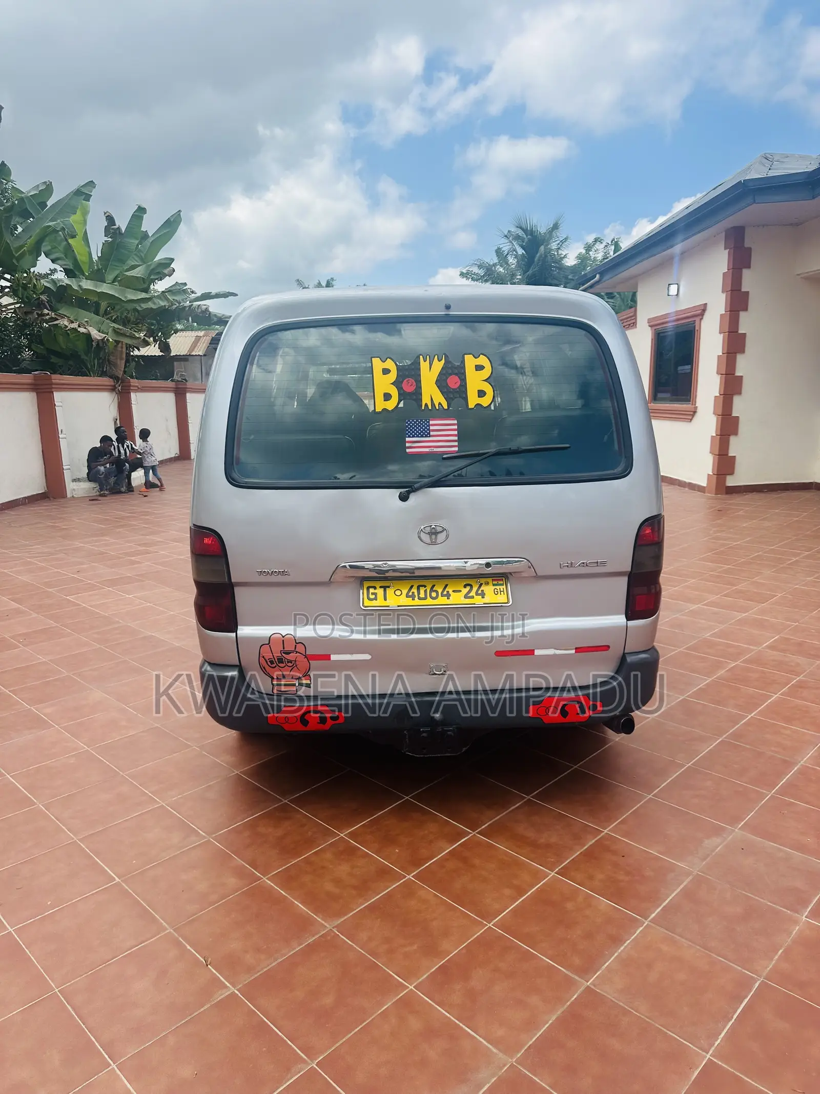 Toyota HiAce 2010 Silver