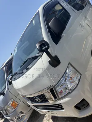 Nissan Caravan (Urvan) 2015 White