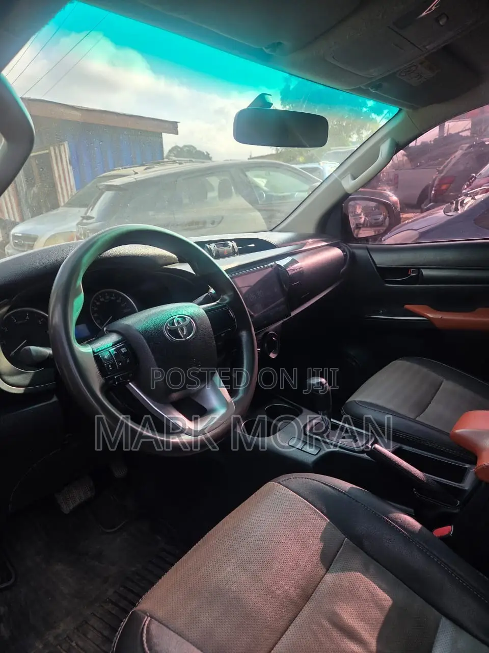 Toyota Hilux 2017 Gray