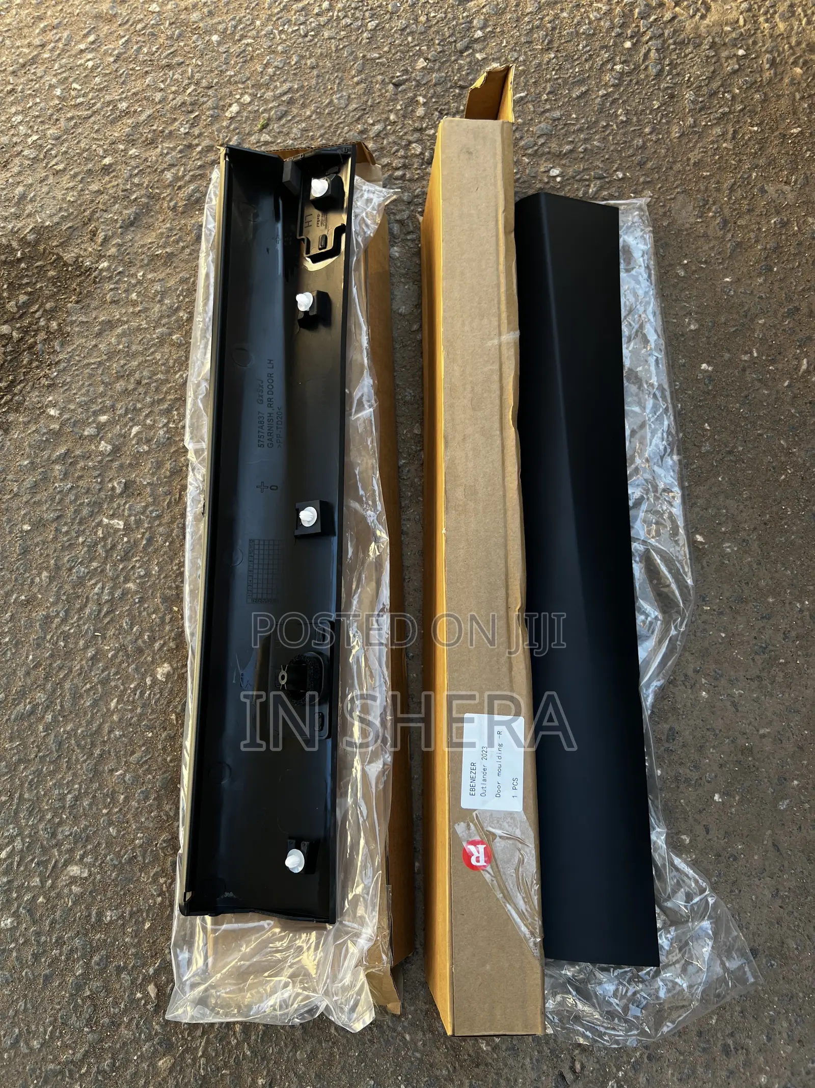 Mitsubishi Outlander 2023 2024 2025 Door Molding