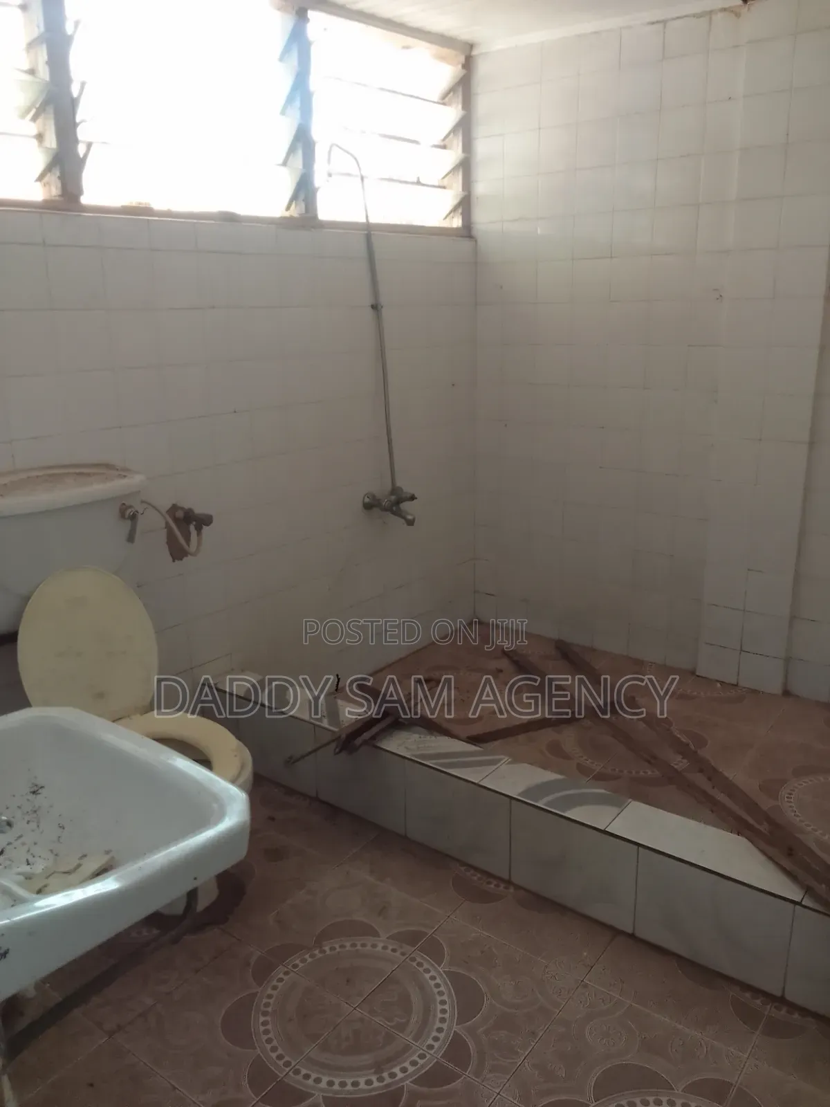 3bdrm House in Daddy Sam Agency, UPSA Area for sale