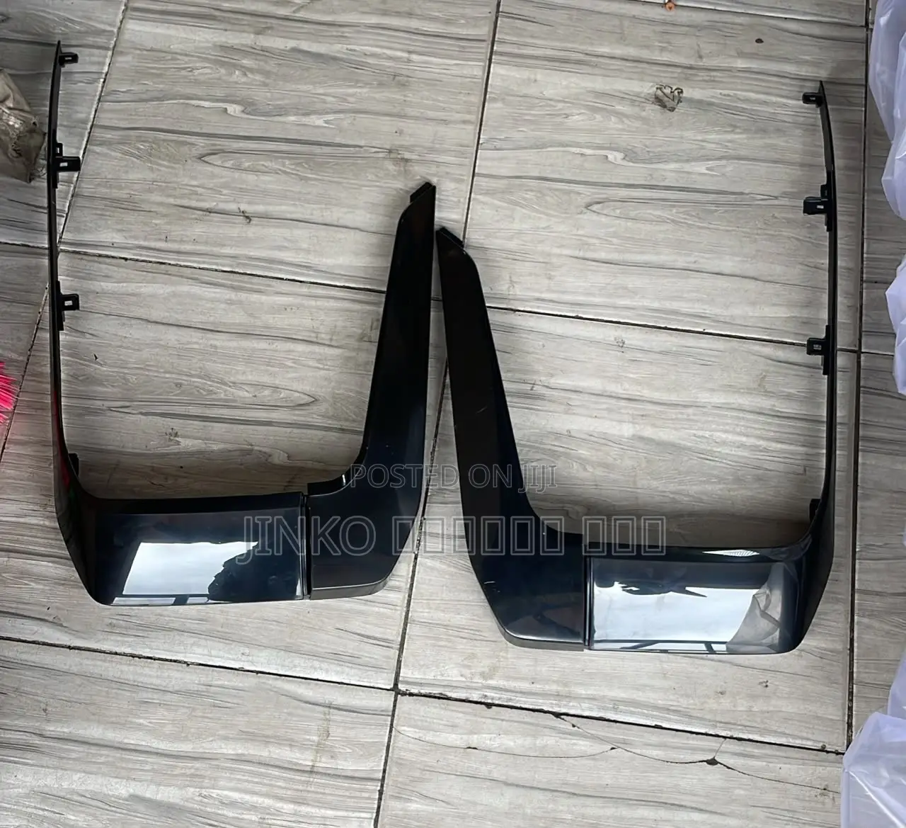 Mitsubishi L200 2020-2023 Bumper Moulding All Black