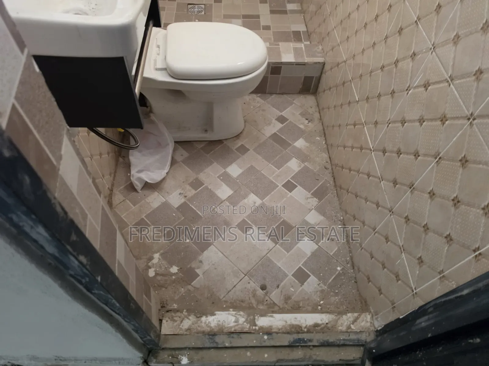 Mini Flat in Fredimens Real, Afigya-Kwabre for rent