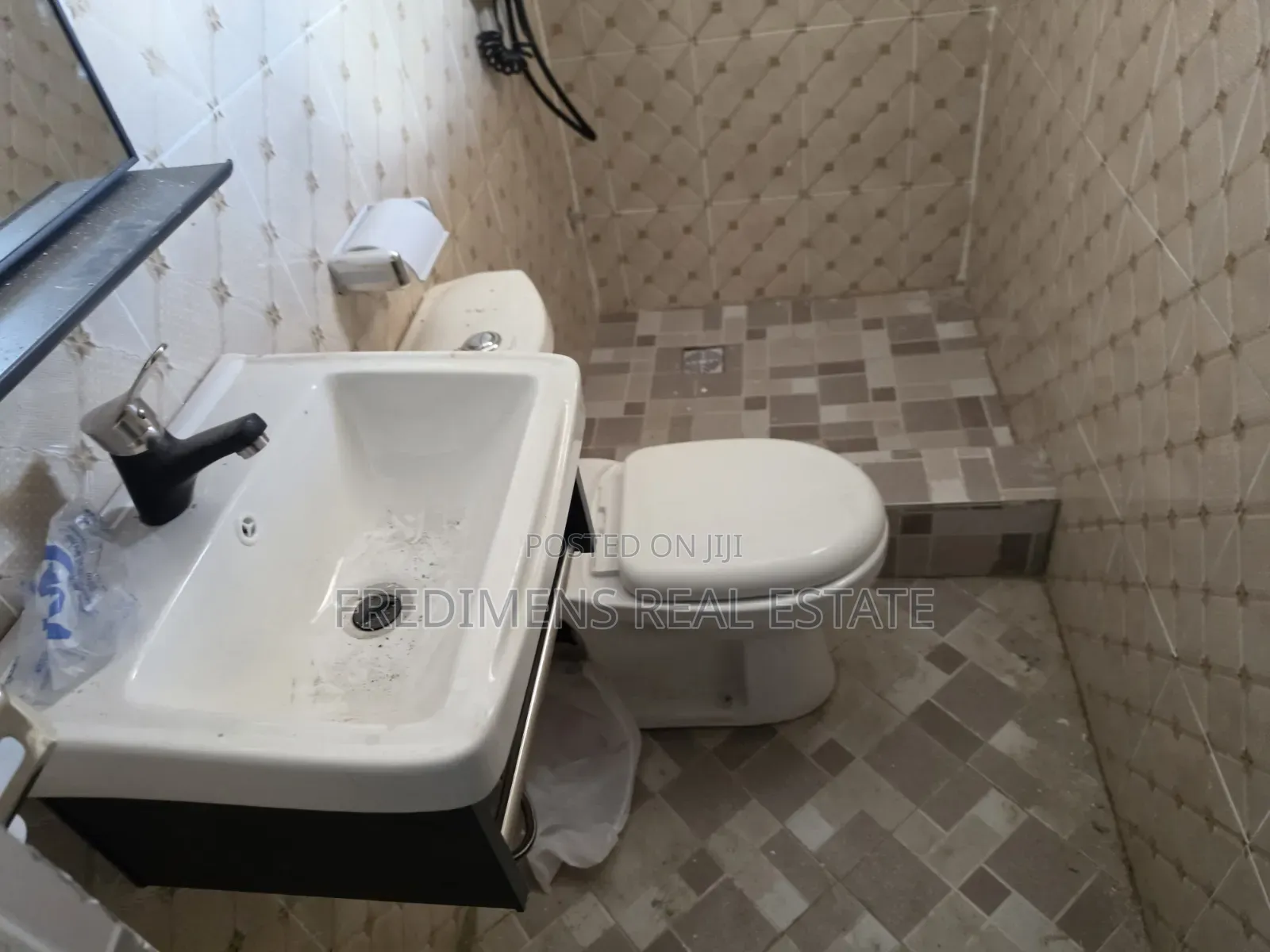 Mini Flat in Fredimens Real, Afigya-Kwabre for rent