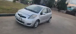 Toyota Vitz 2010 Gray