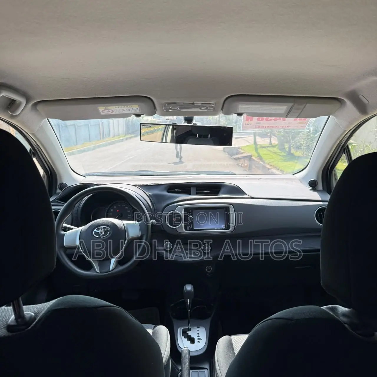 Toyota Vitz 1.0 FWD 5dr 2013 Silver