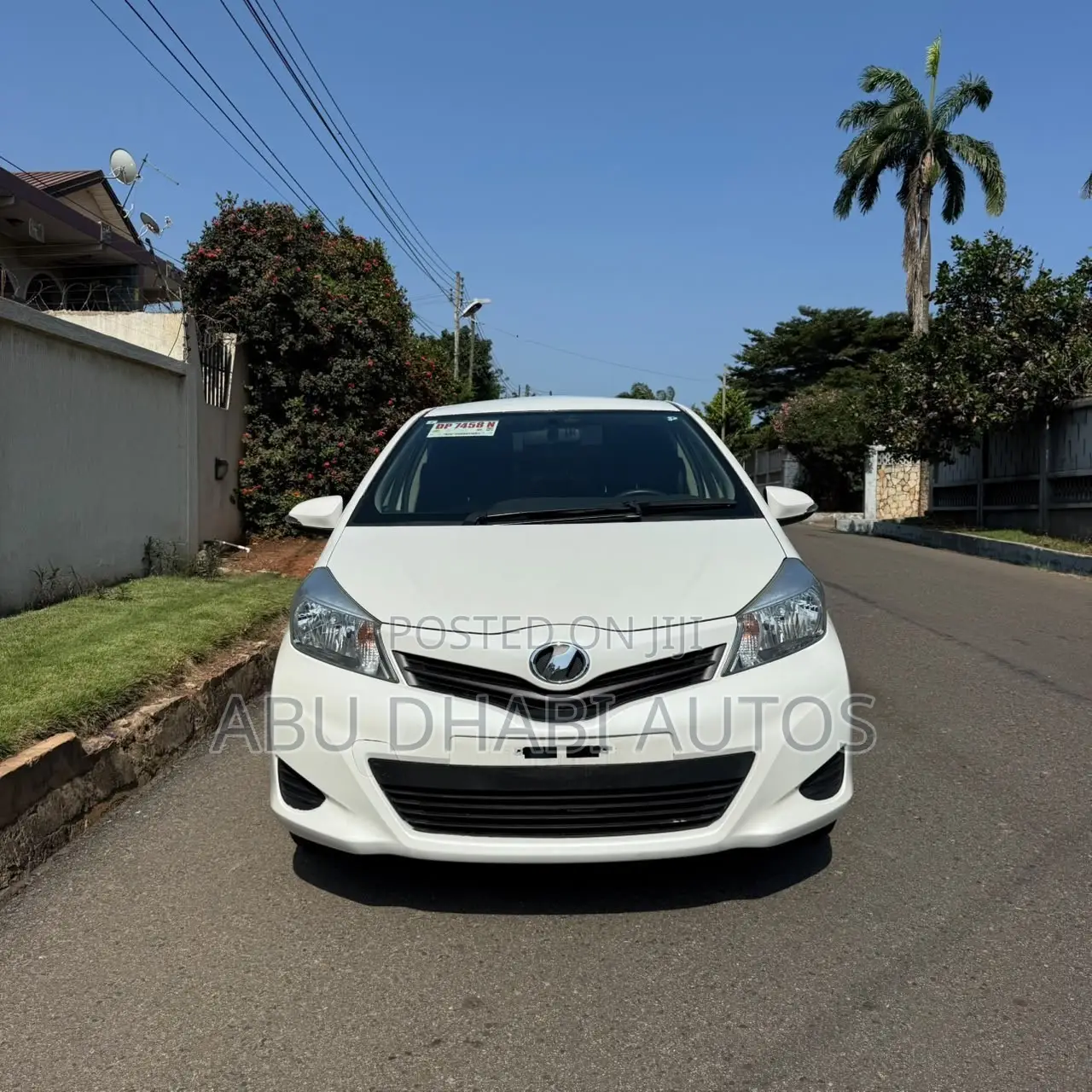 Toyota Vitz 1.0 FWD 5dr 2013 Silver
