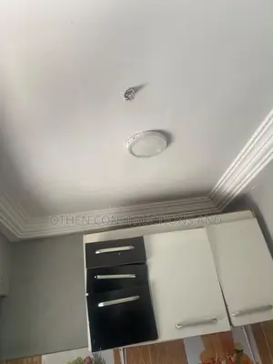 1bdrm Apartment in Othen Property Care, Tesano for rent