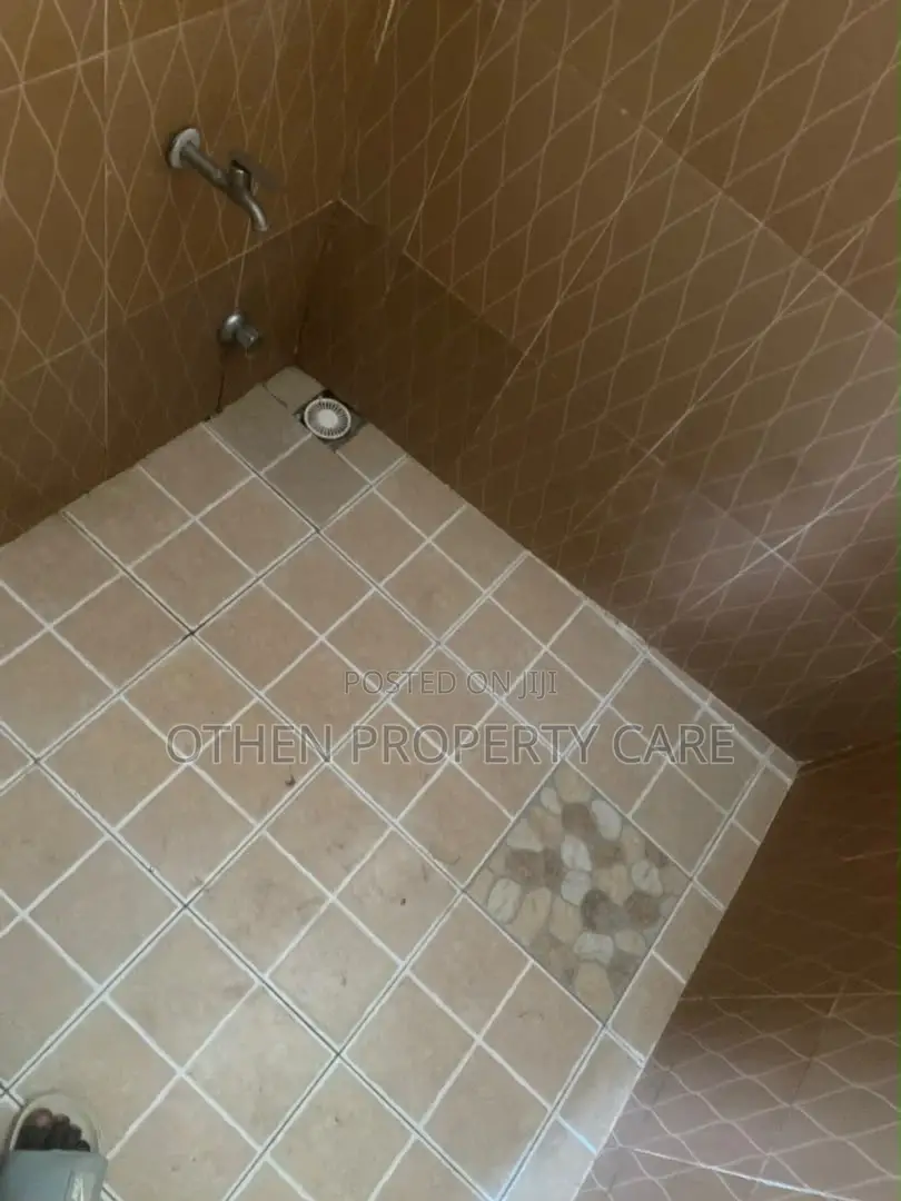 1bdrm Apartment in Othen Property Care, Tesano for rent