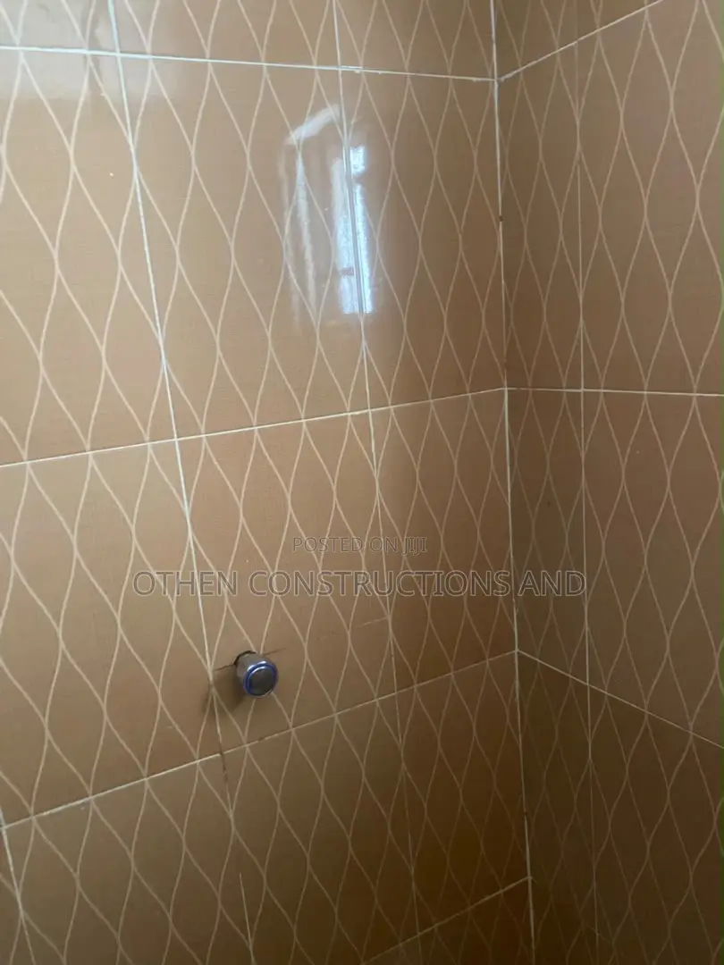 1bdrm Apartment in Othen Property Care, Tesano for rent