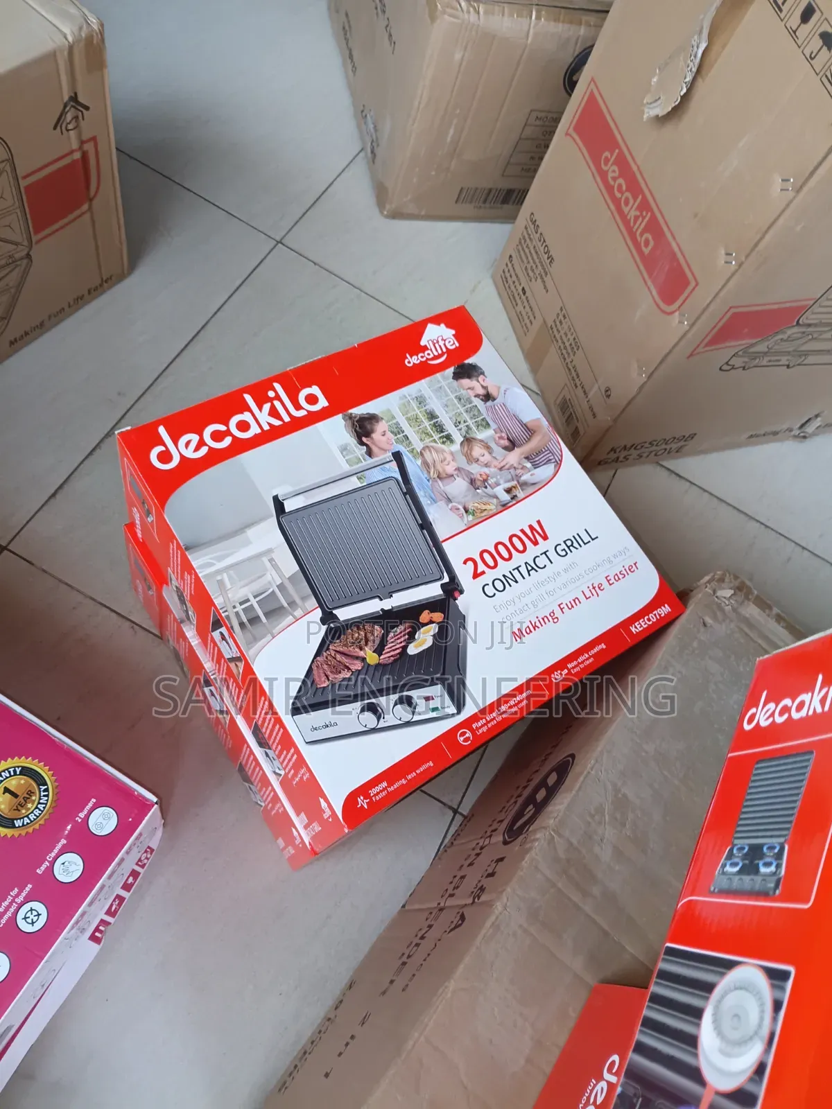 Grill Like a Pro, Clean in a Flash: Decakila KEEC079M