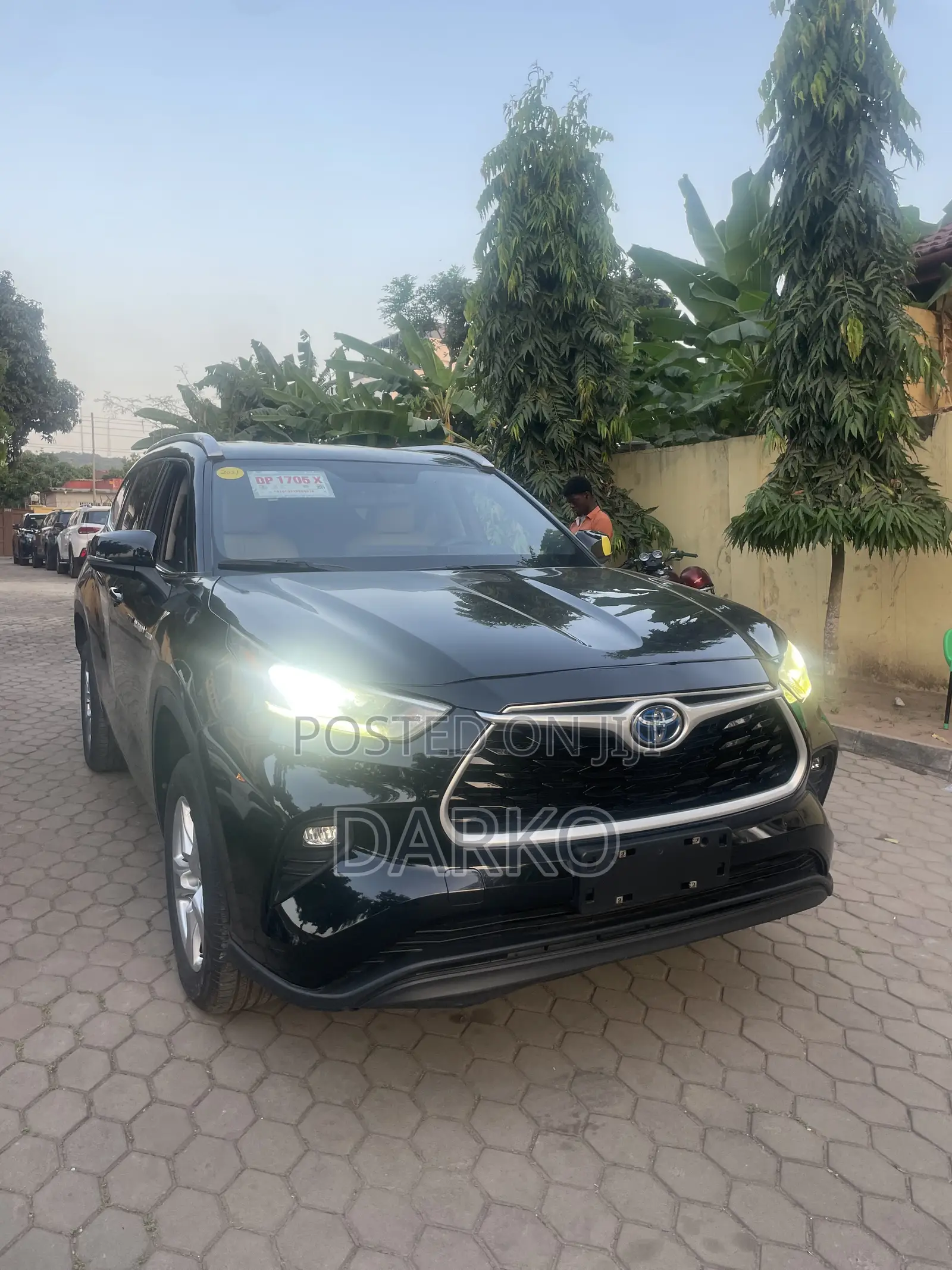 Toyota Highlander XLE 2022 Black
