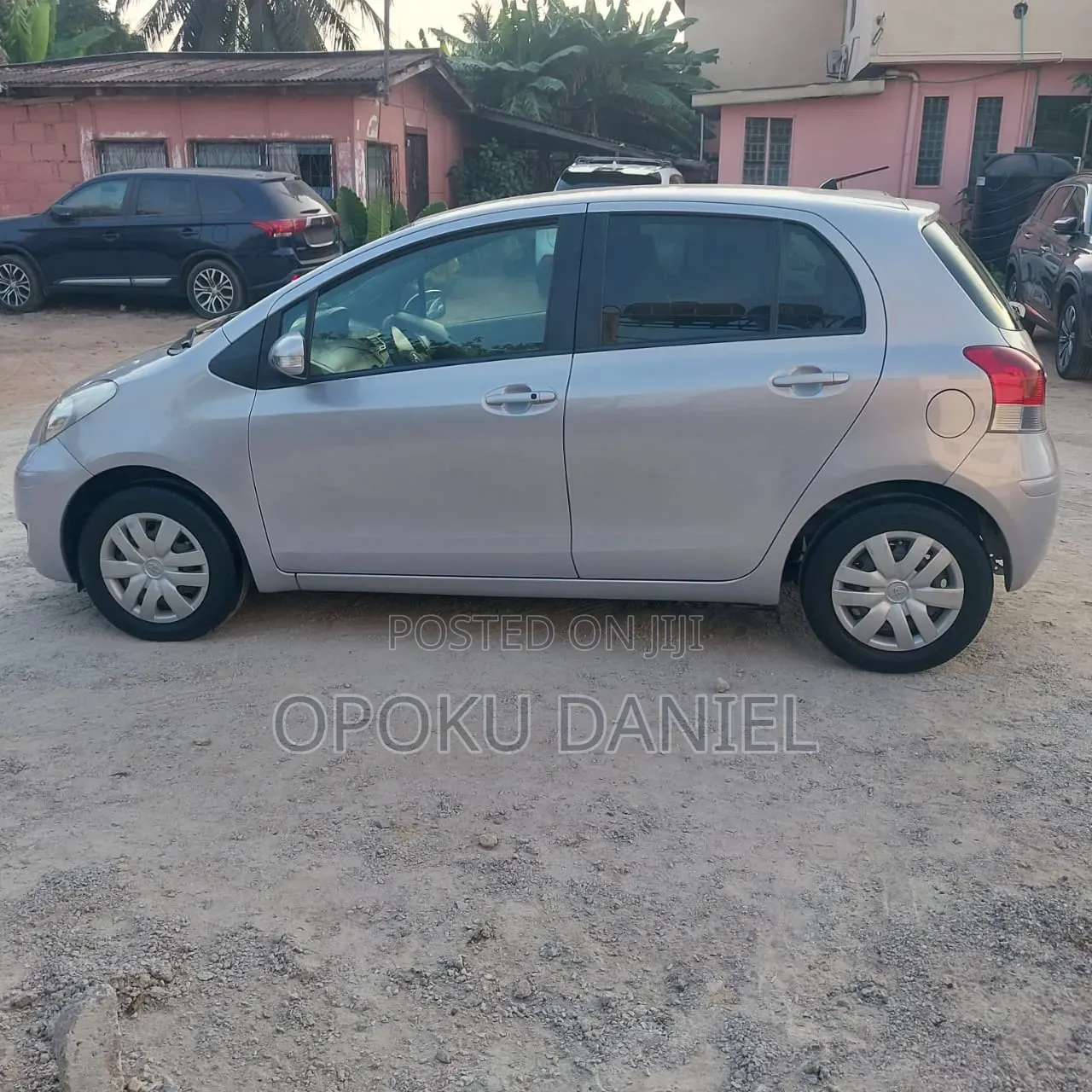 Toyota Vitz 2009 Purple