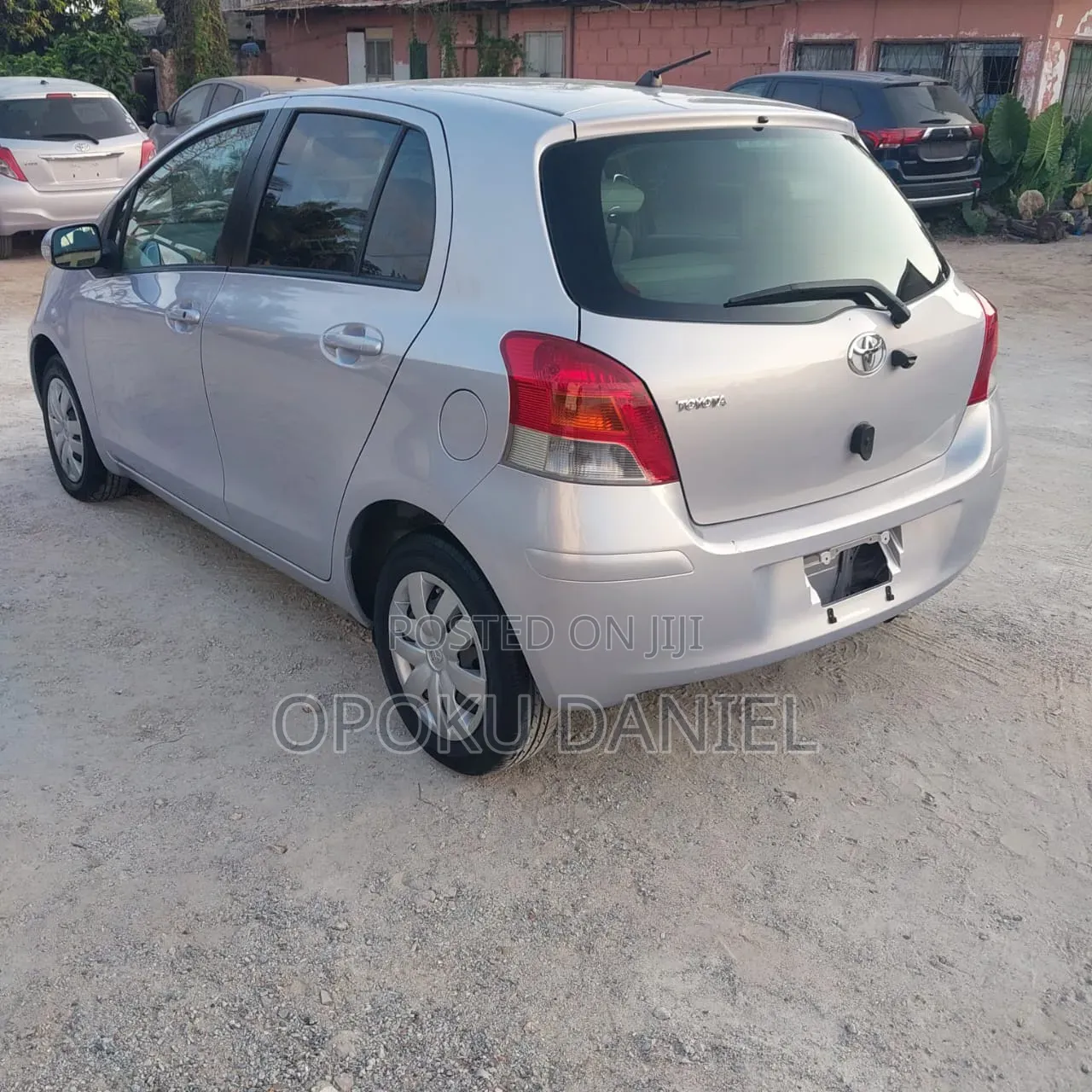 Toyota Vitz 2009 Purple