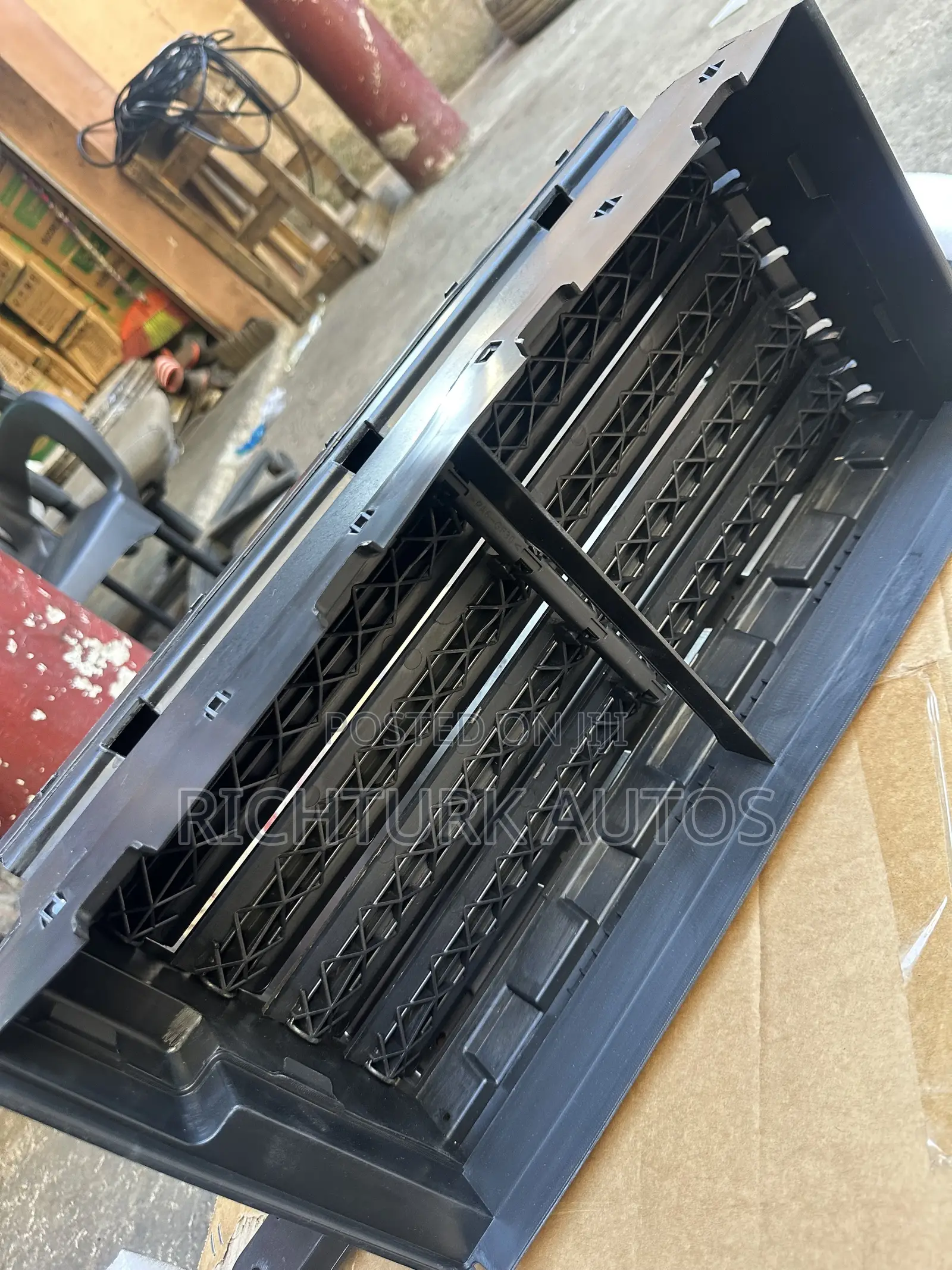 F150 2022 Model Shutter Grille Small Size