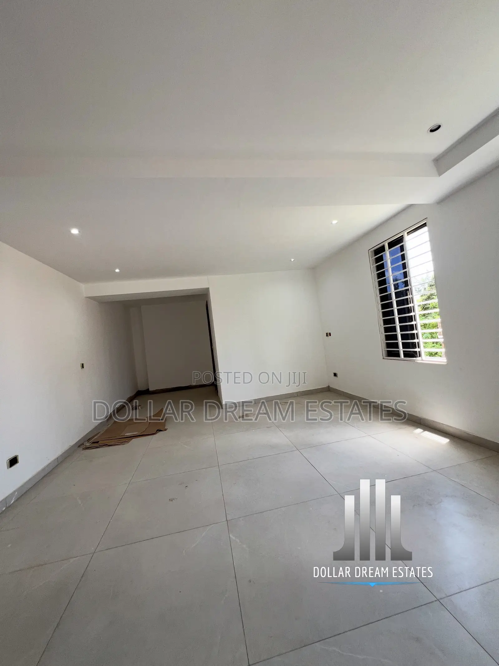 9bdrm House in Adjiriganor for sale