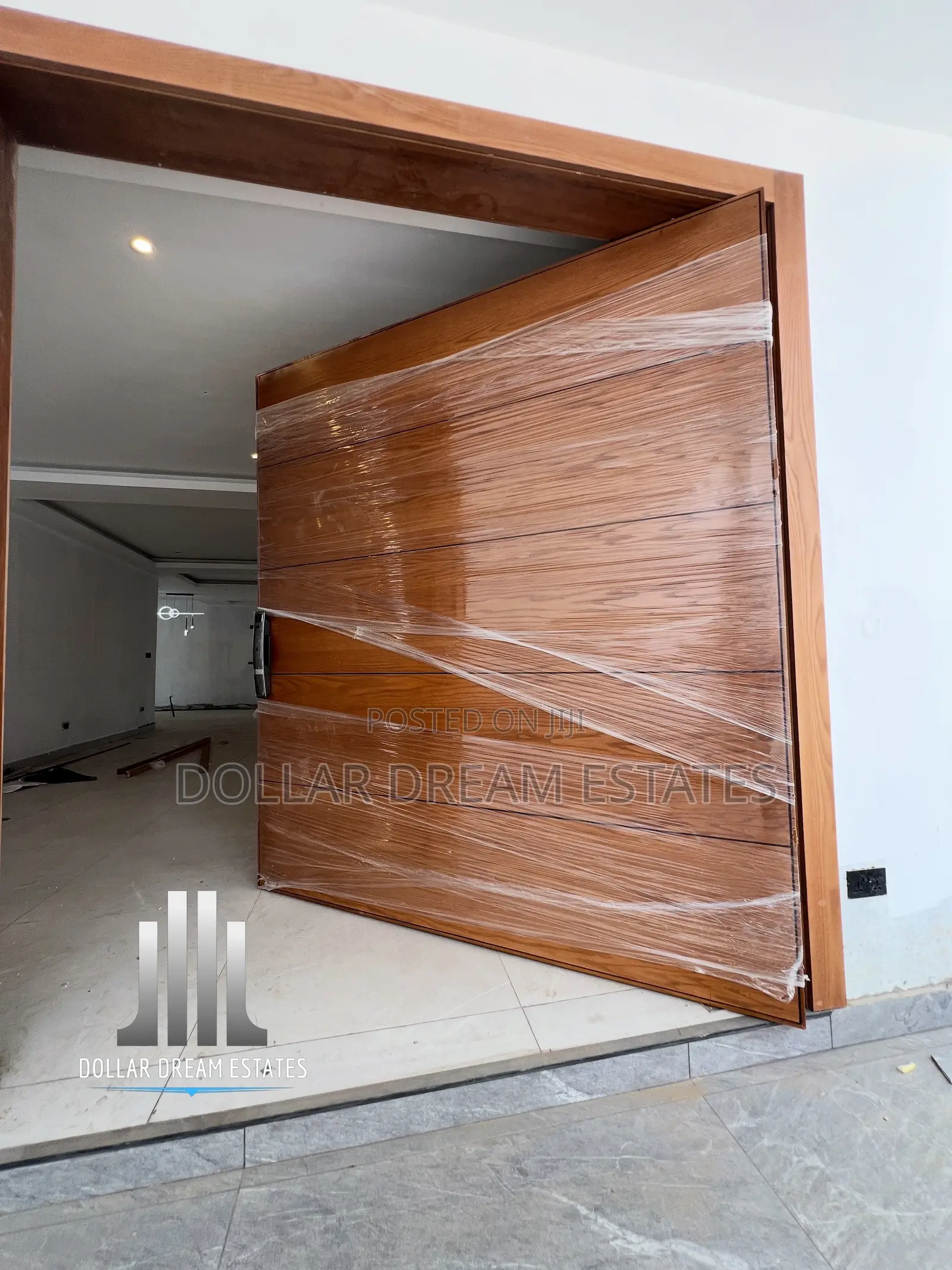 9bdrm House in Adjiriganor for sale