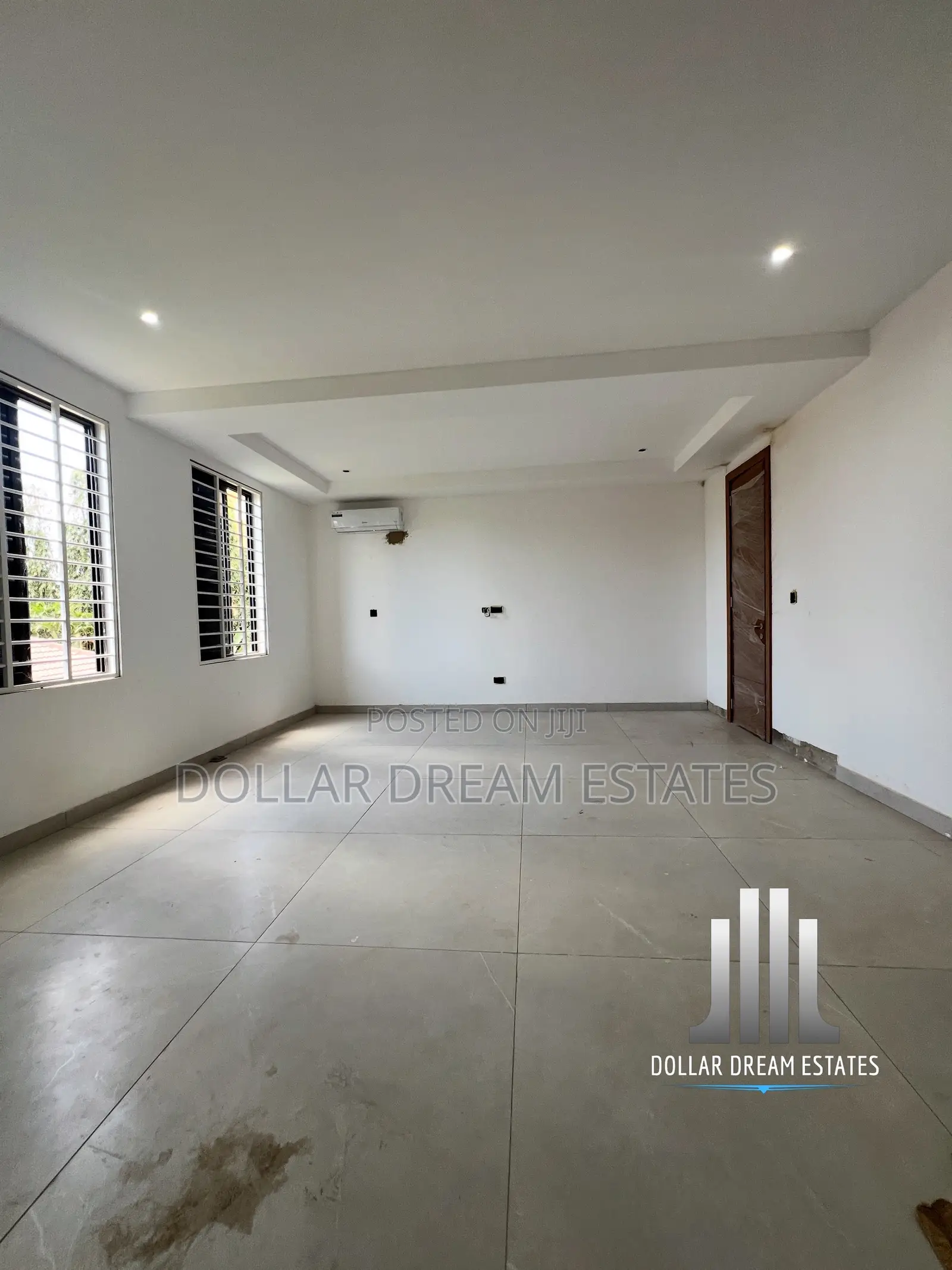 9bdrm House in Adjiriganor for sale