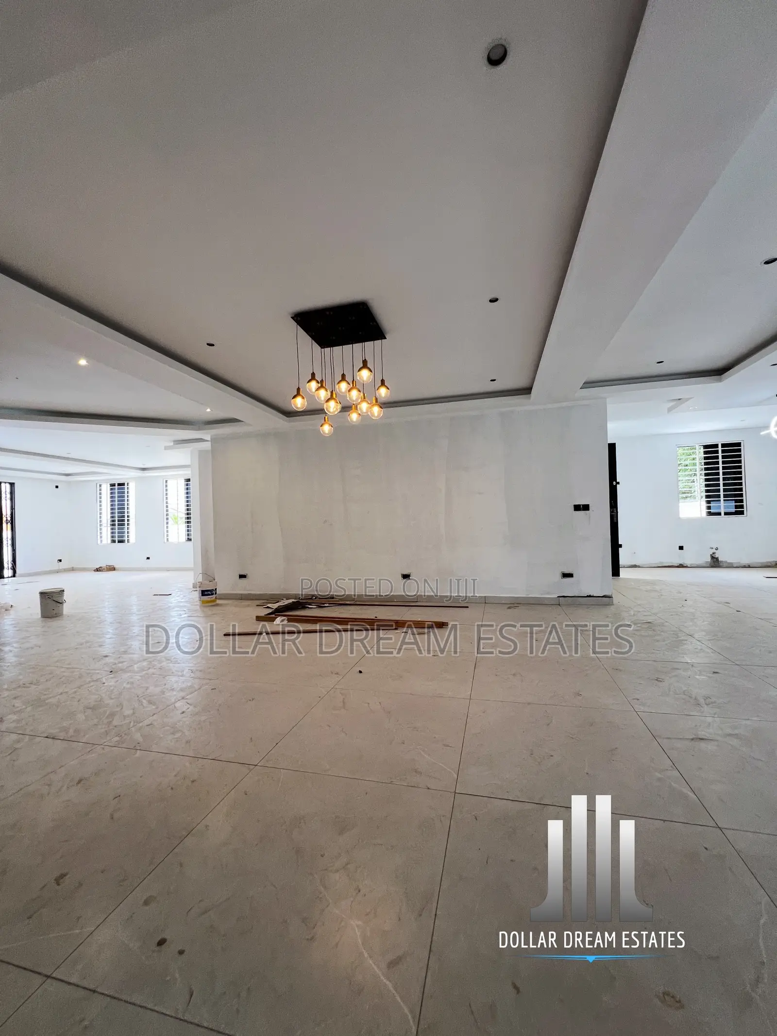 9bdrm House in Adjiriganor for sale